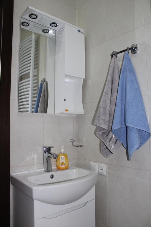 Guest House On Gia Abesadze Street Tbilisi Bagian luar foto