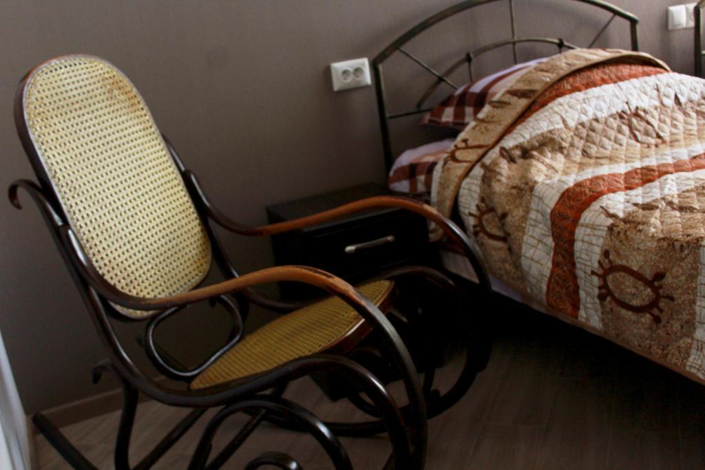 Guest House On Gia Abesadze Street Tbilisi Bagian luar foto
