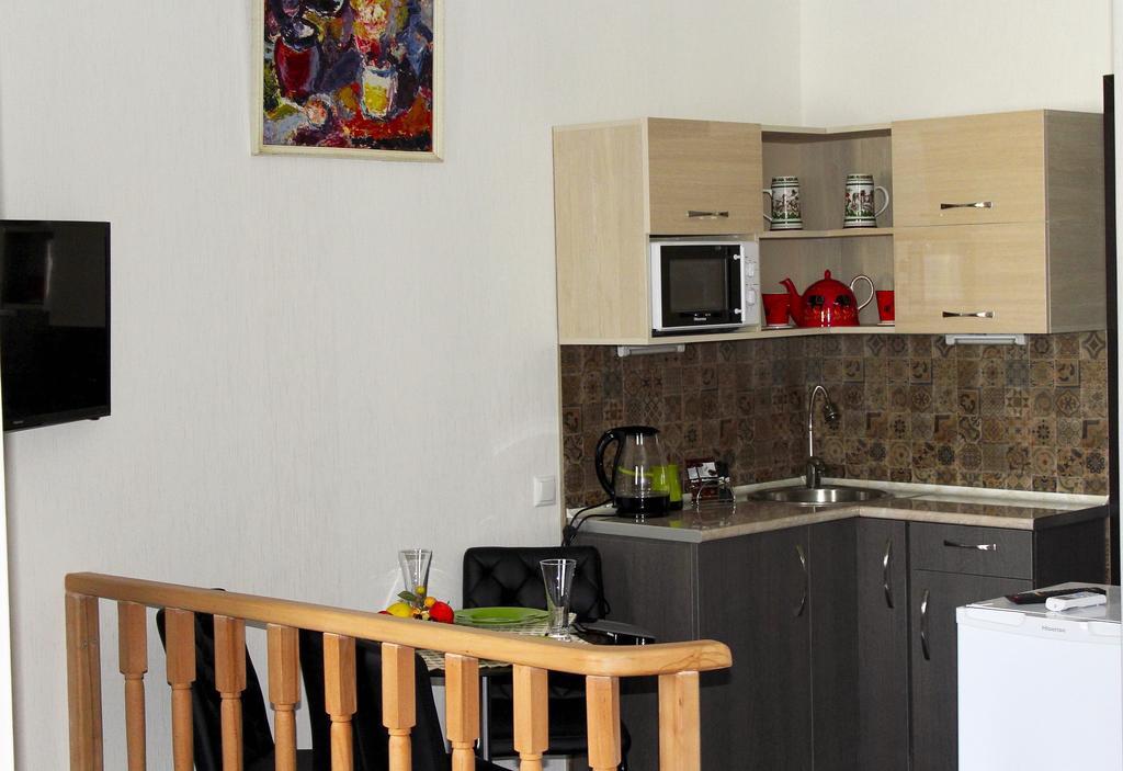 Guest House On Gia Abesadze Street Tbilisi Bagian luar foto